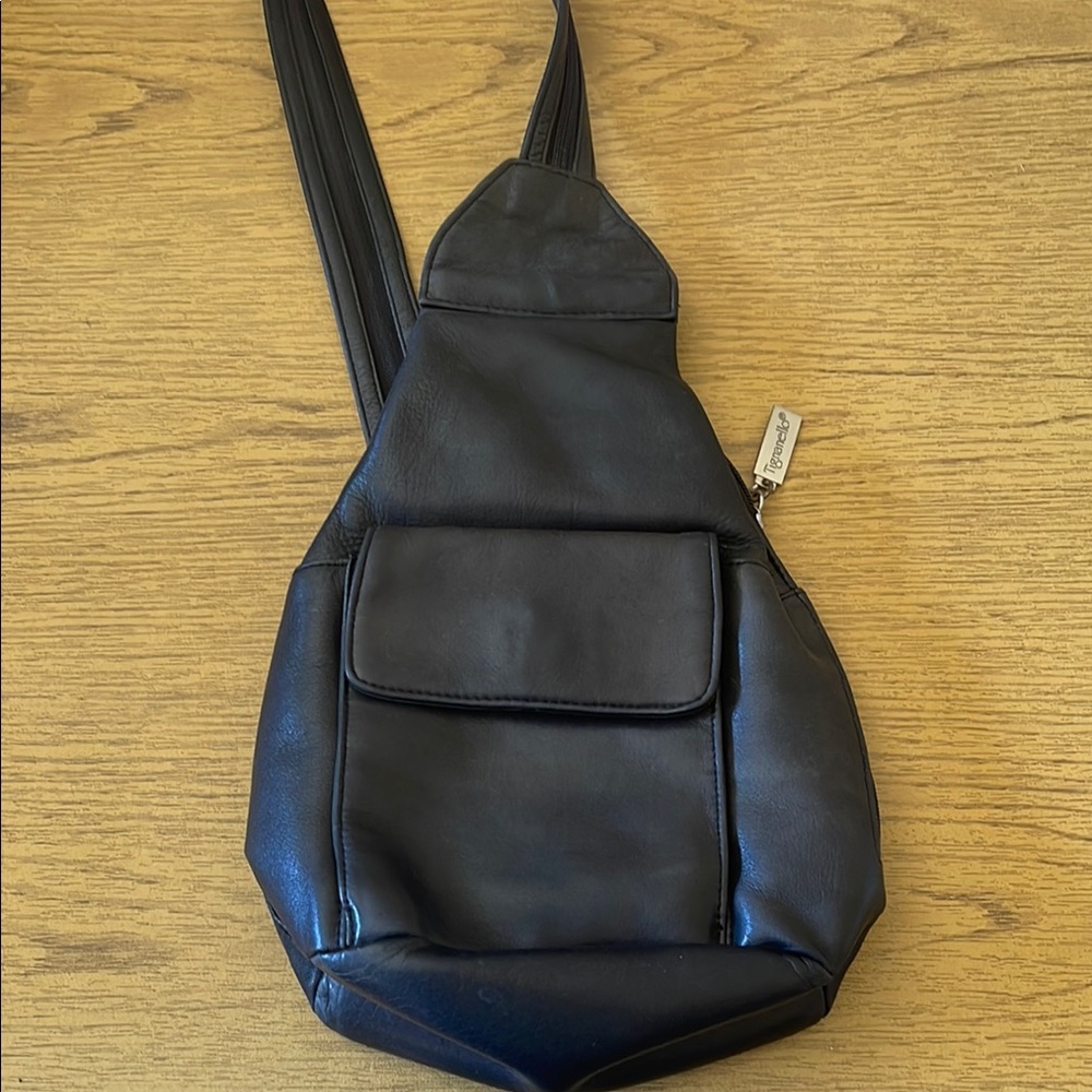 Tiganello Black Leather Sling Bag/Backpack